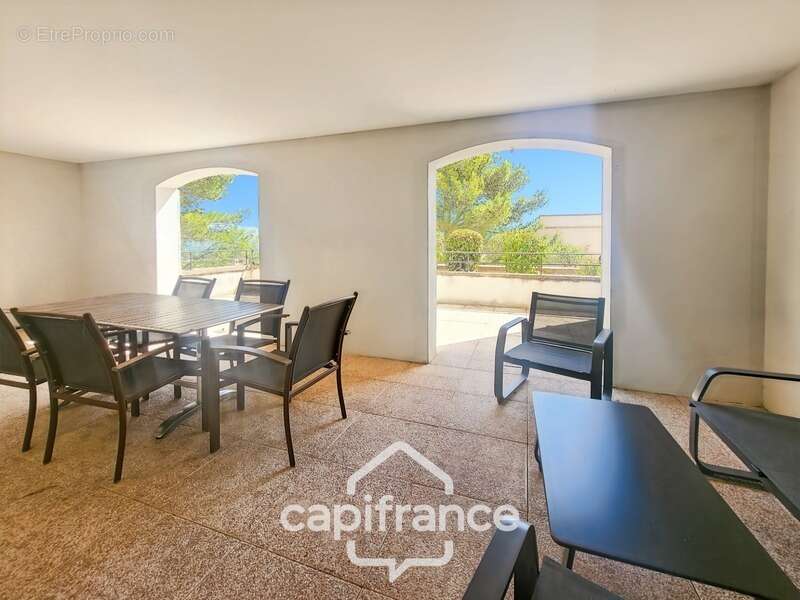 Appartement à MALLEMORT