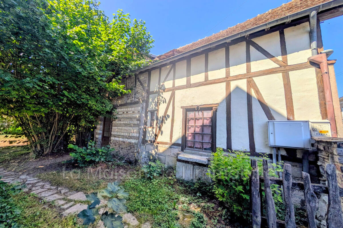 Maison à CAUDEBEC-LES-ELBEUF