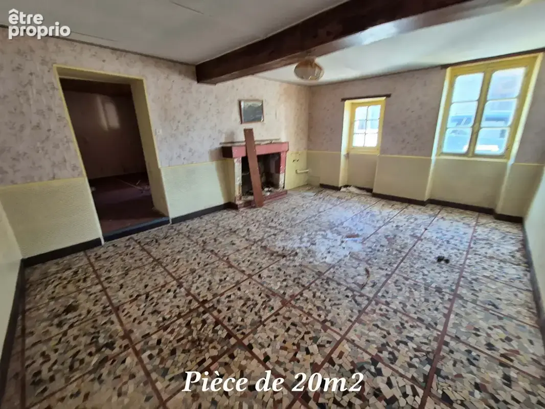 Maison entièrement à rénover avec garage, petit jardin - photo 3