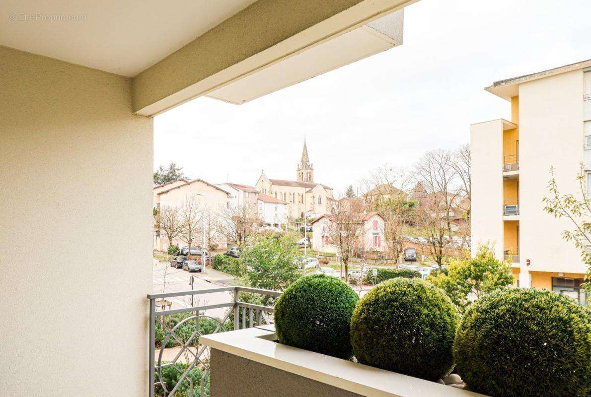 Appartement à SAINT-BONNET-DE-MURE