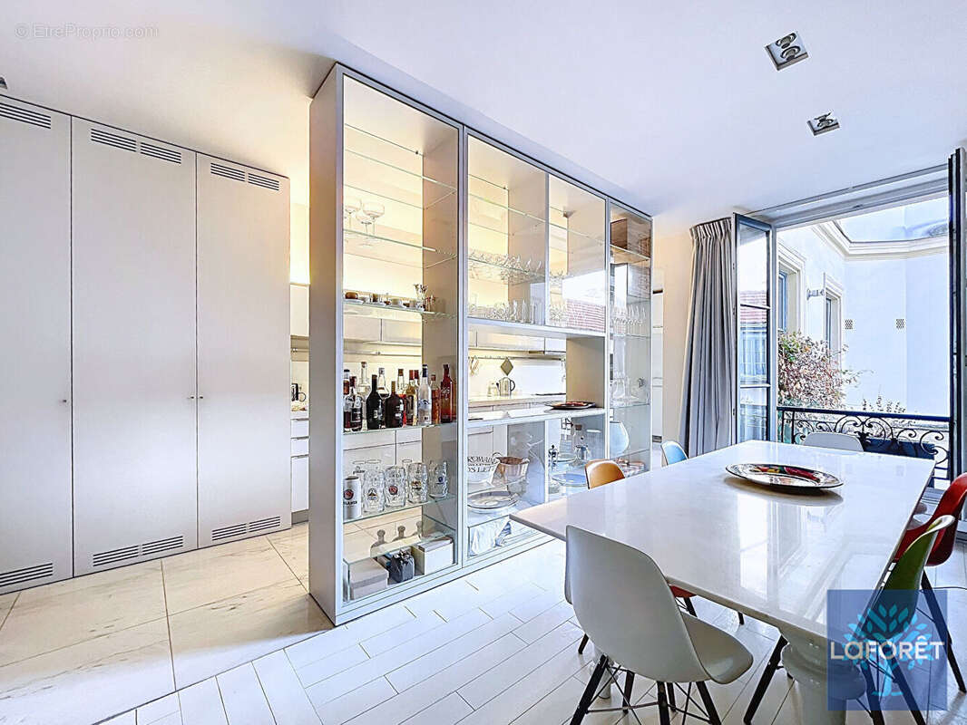 Appartement à PARIS-9E