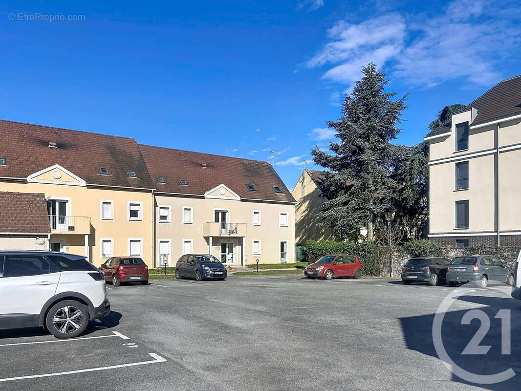 Appartement à DAMMARIE-LES-LYS