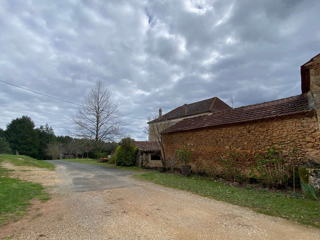Maison à BLANQUEFORT-SUR-BRIOLANCE