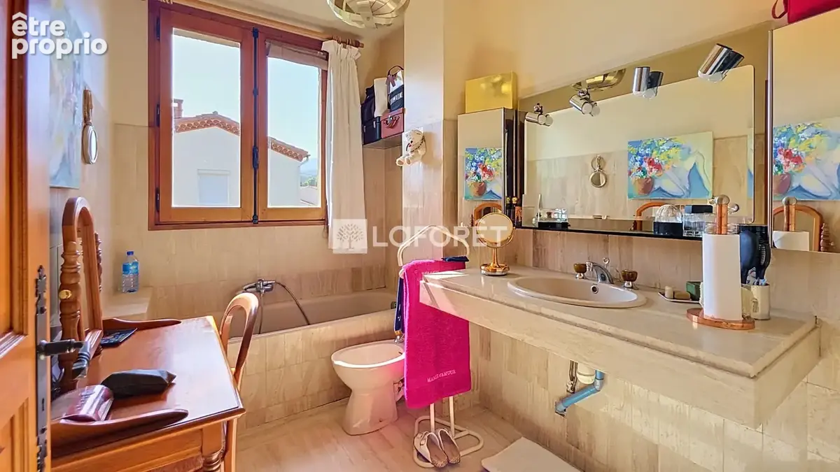Maison à PRADES avec 4 chambres dont 1 suite parentale, garage et jardin - photo 12