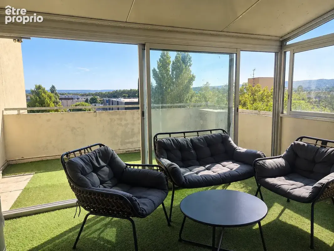 En exclusivite t3 avec terrasse en 5eme etage dans residence fermee avec ascenseur - photo 2