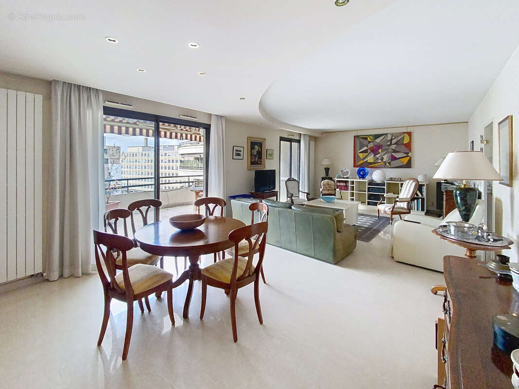 Appartement à LYON-3E