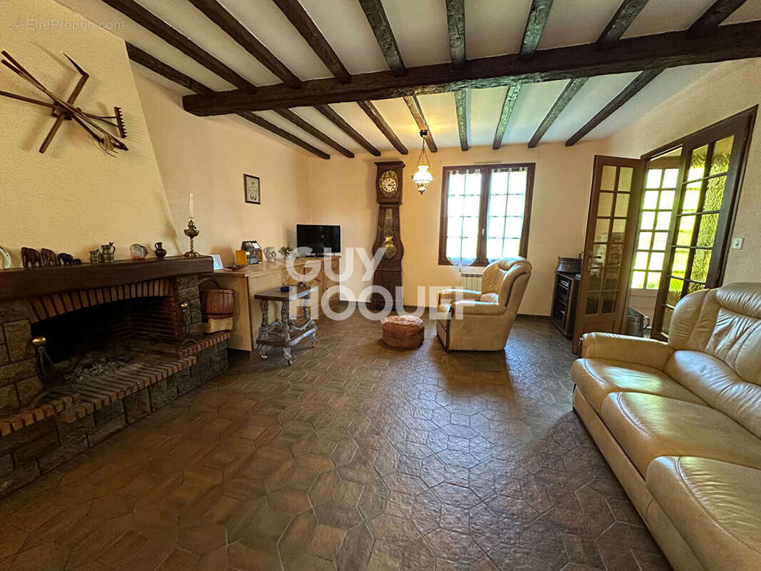Maison à REMILLY-SUR-LOZON