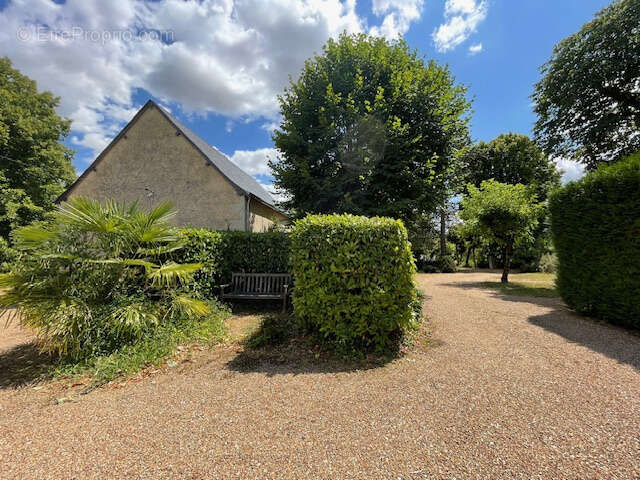 Maison à NEUVY-LE-ROI