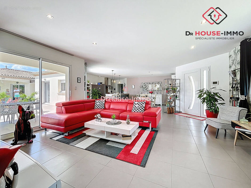 Maison à SAINT-LEON-SUR-L'ISLE