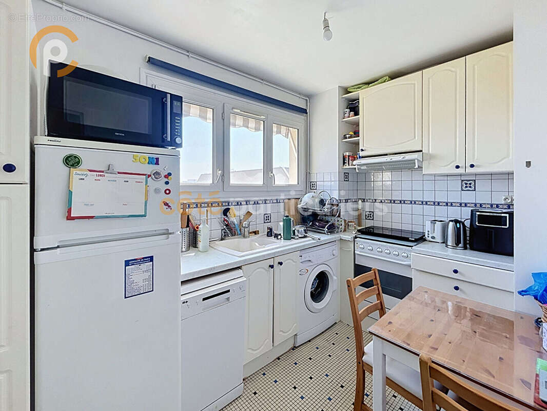 Appartement T2-T3 lumineux de 63 m² ? Étage élevé avec ascenseur, box et cave  - Place d'Italie / Butte-aux-Cailles Paris 13e - photo 3