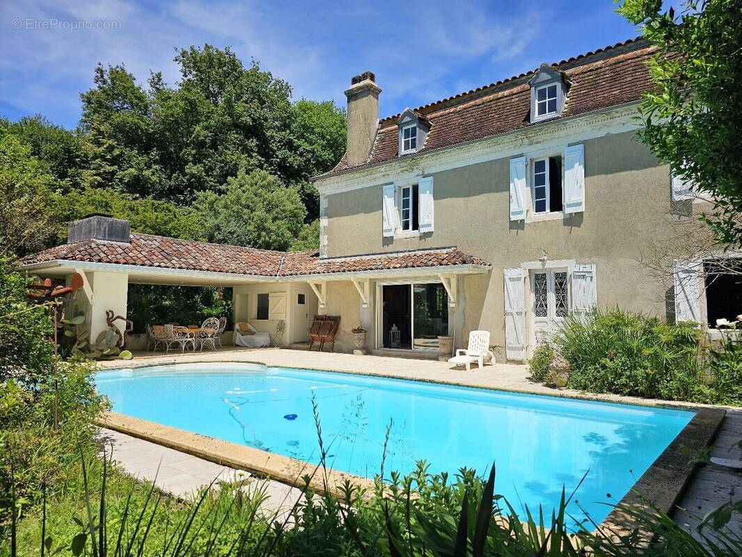 Maison à SALIES-DE-BEARN