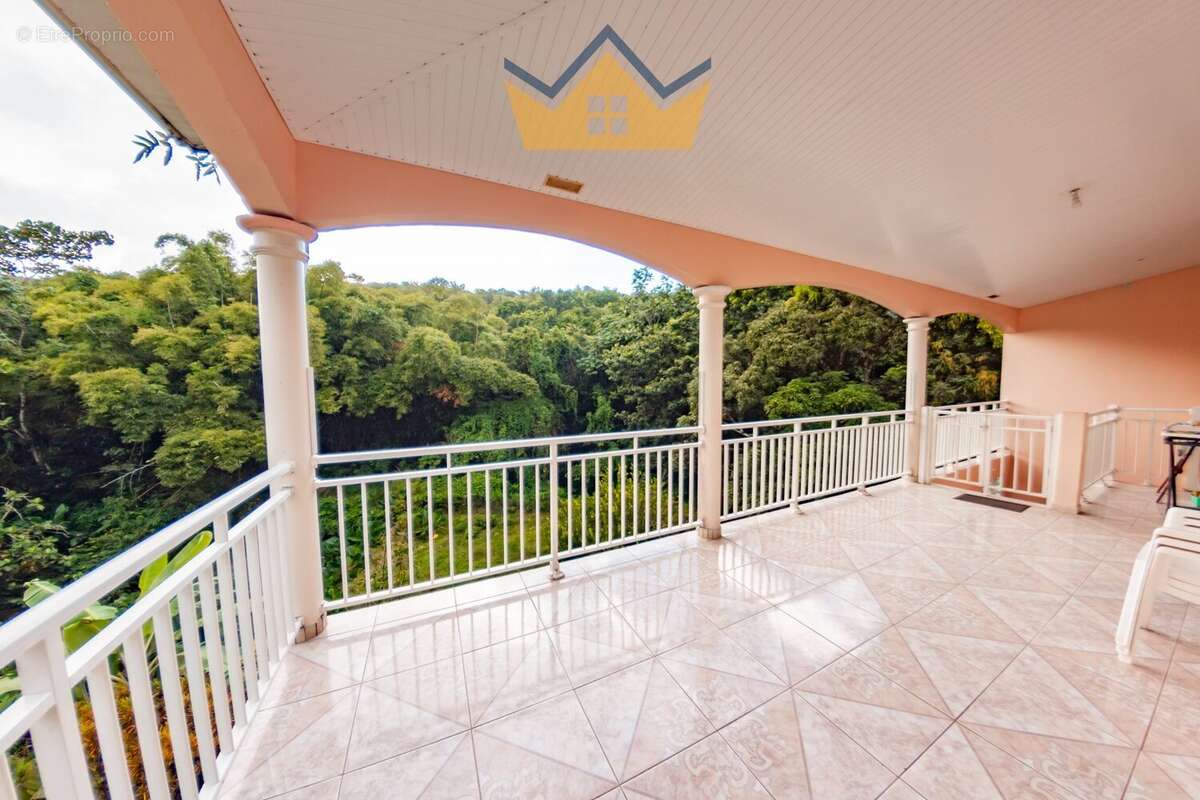 Maison à SCHOELCHER