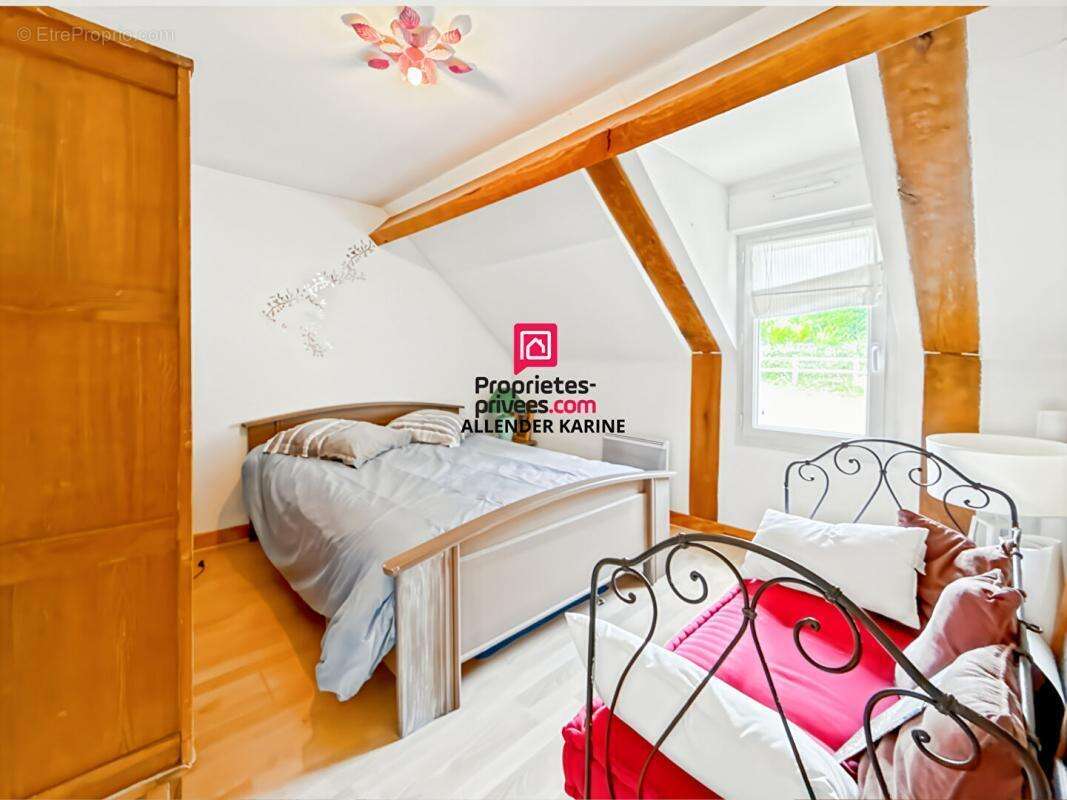 Maison à VILLENEUVE-SUR-YONNE