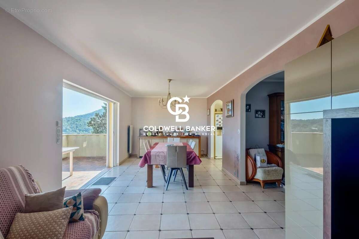 Maison à CAVALAIRE-SUR-MER