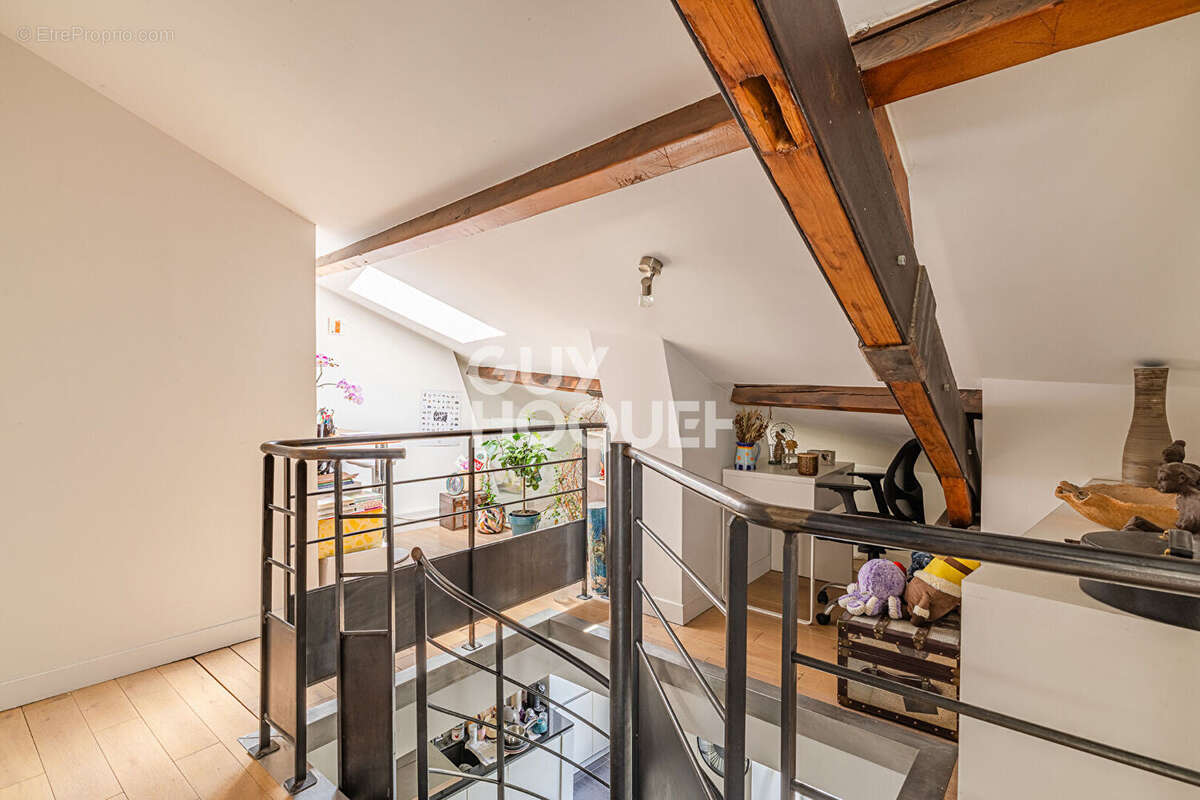 Appartement à PARIS-15E