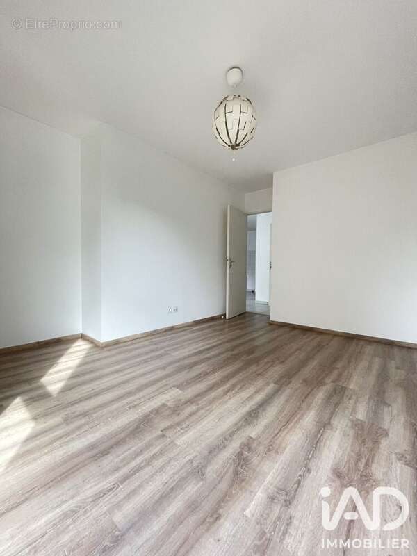 Appartement 44 m² à Francheville  - photo 8