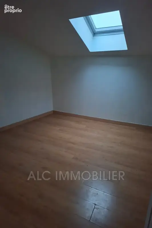 Maison 6 pièces 122 m² à vendre à Fresnay-Sur-Sarthe (72130) - photo 5