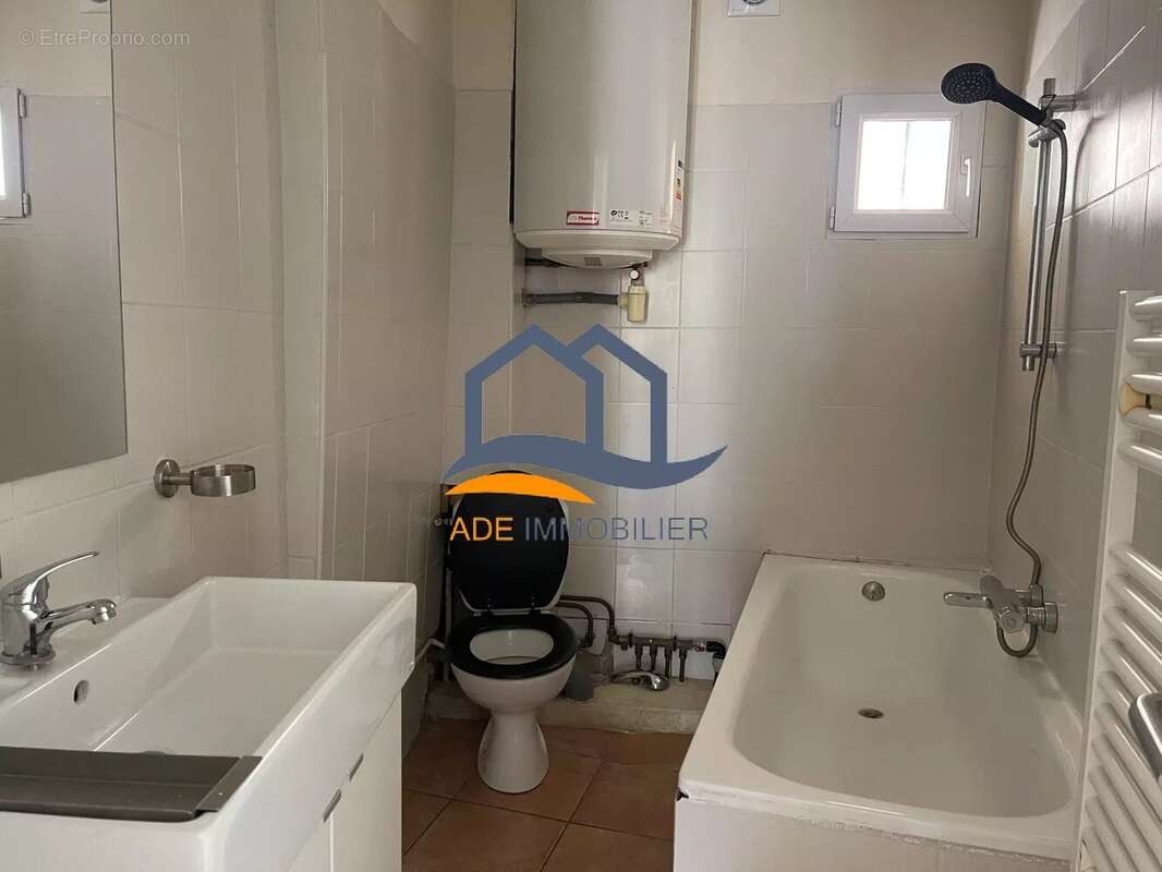 Appartement à EGUILLES