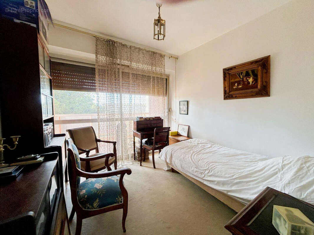 Appartement à MARSEILLE-6E