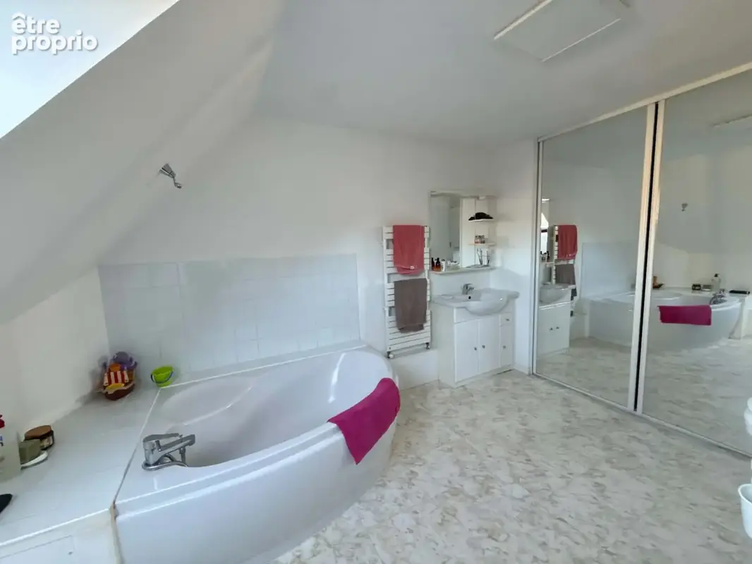 Appartement 6 pièces 115 m² à vendre à Charleville-Mezieres (08000) - photo 8