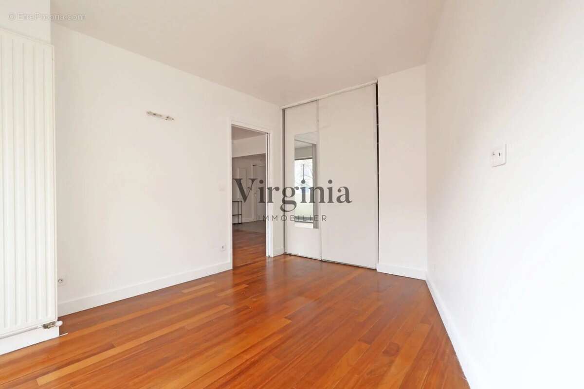 Appartement à CHARENTON-LE-PONT