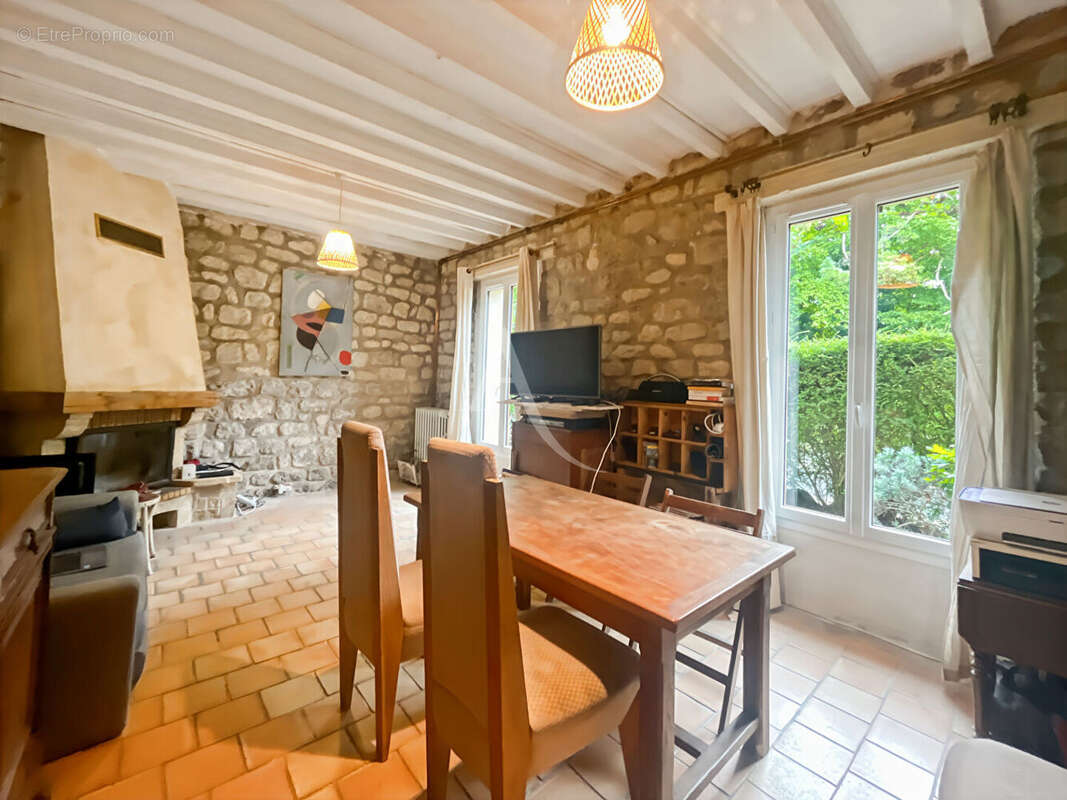 Maison à MONTGEROULT