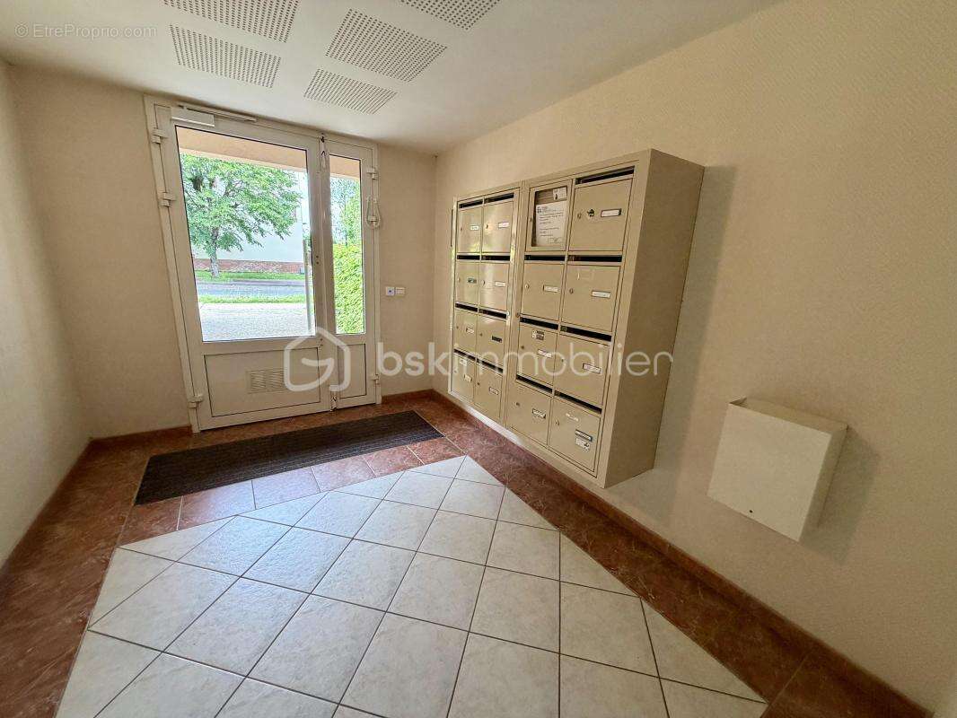 Appartement à SAINT-PIERRE-DU-PERRAY