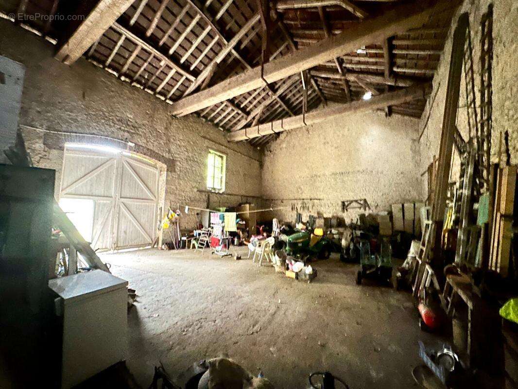 A 30 mn de fontainebleau et 1h de paris - a vendre  ancien moulin - exceptionnel clos gatinais en pierre, dependances sur 12 hec - photo 18