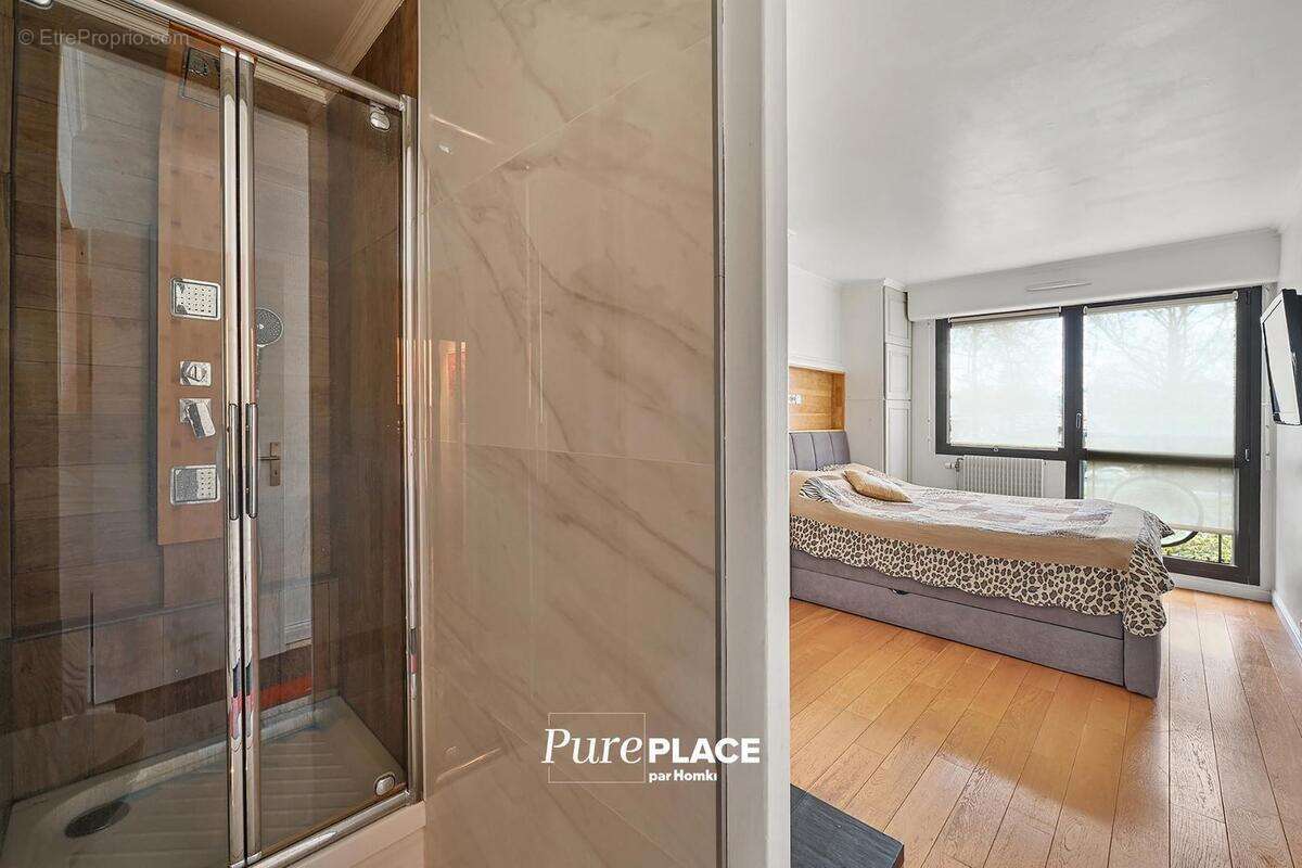 Appartement à LEVALLOIS-PERRET