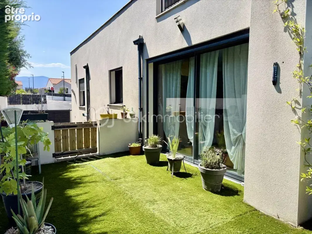 Villa récente 3 chambres avec piscine, jacuzzi et vue Canigou - photo 2