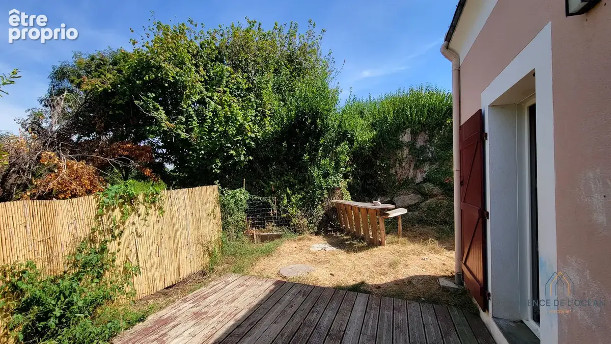 Maison à vendre à Le Palais : Calme, Jardin clos et Proximité du Port - photo 8