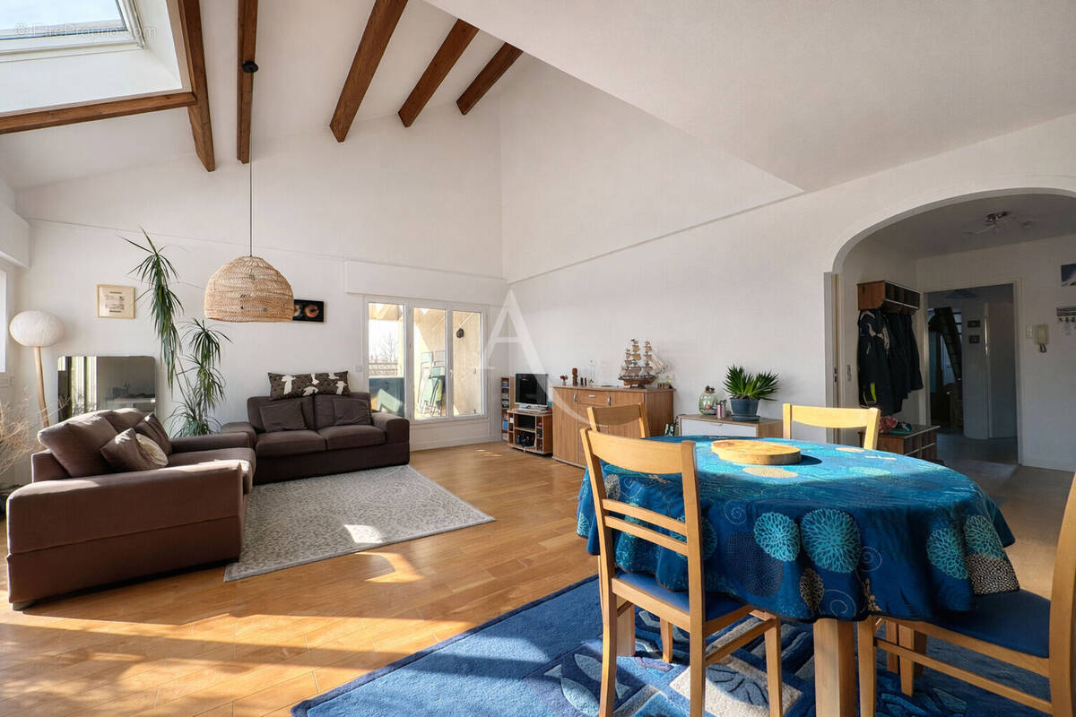 Appartement à MAISONS-ALFORT