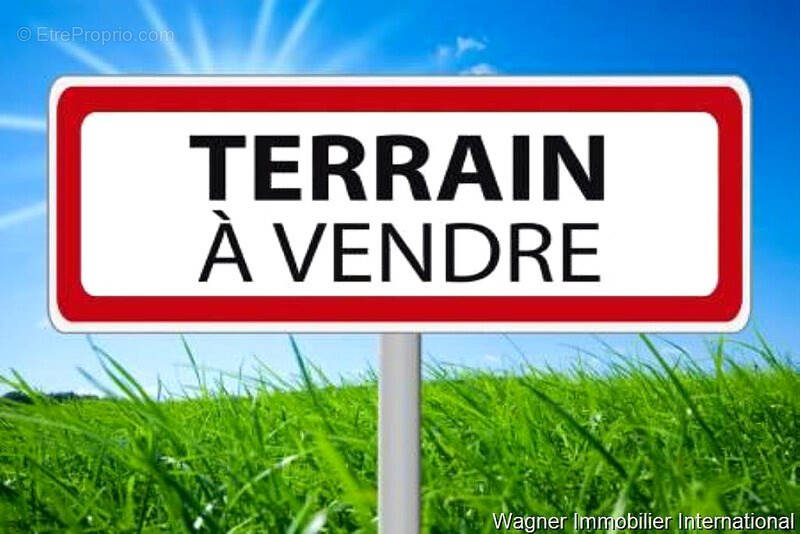 Terrain à TREMBLAY-LES-VILLAGES