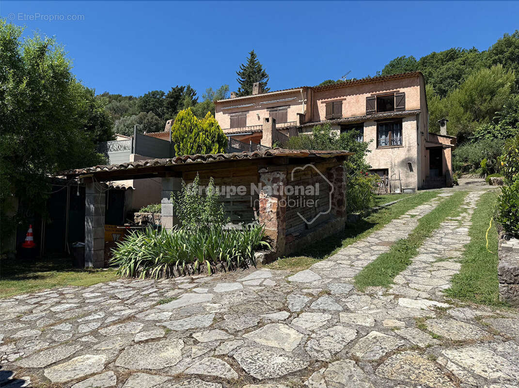 Maison à PEGOMAS