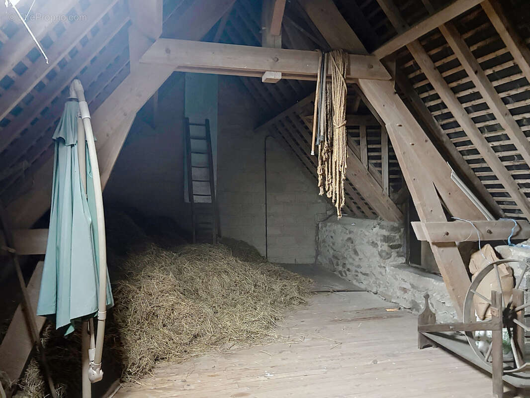 Maison à SAINT-CLEMENT-RANCOUDRAY