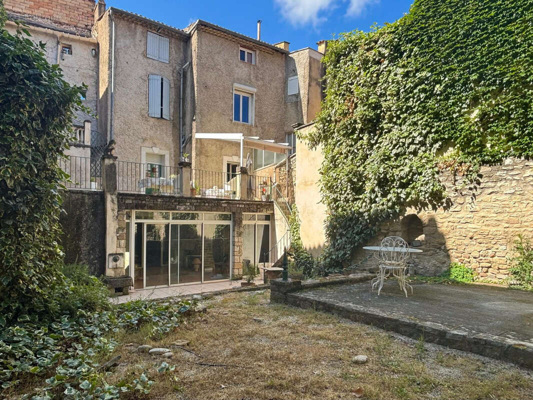 Appartement à APT