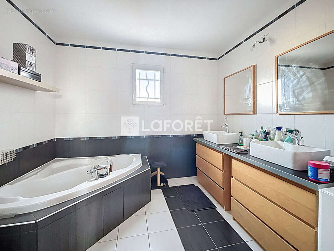 Maison à VILLEMUR-SUR-TARN