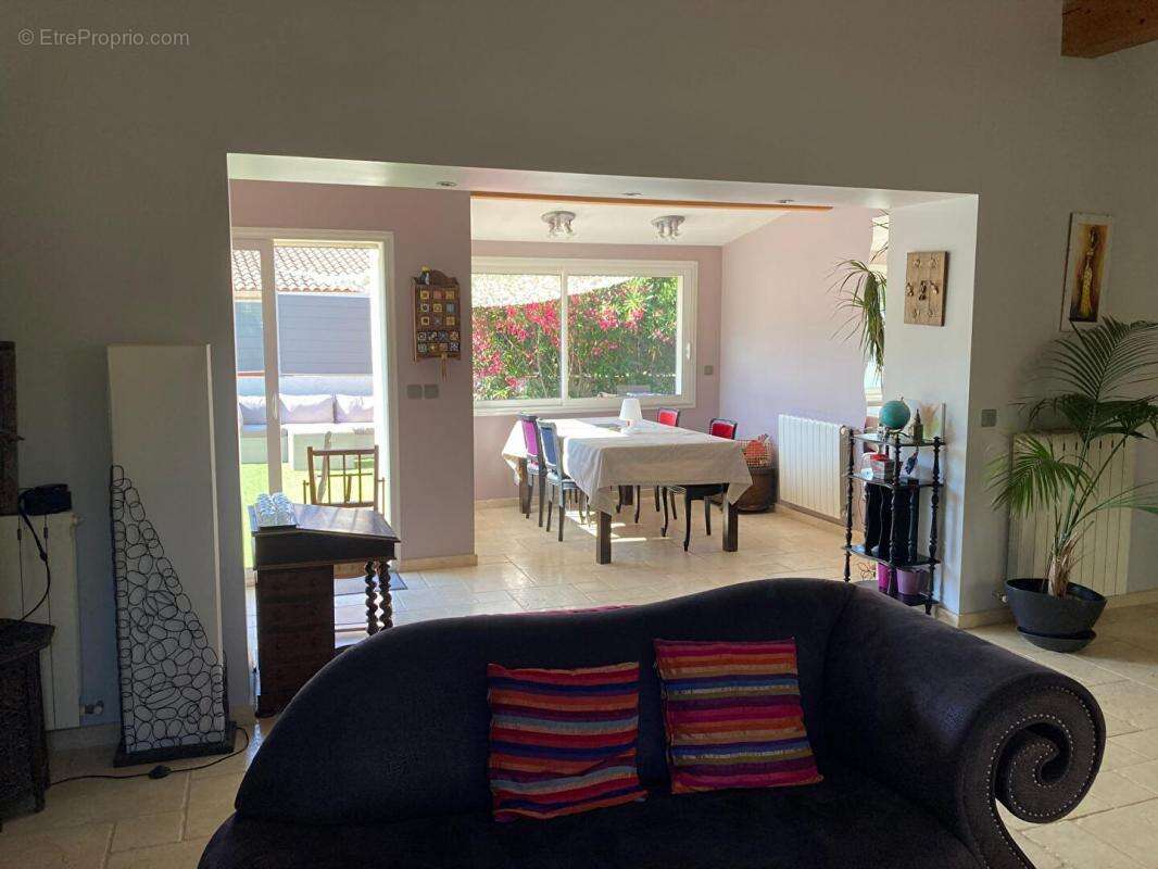 Maison à ROQUEFORT-LA-BEDOULE