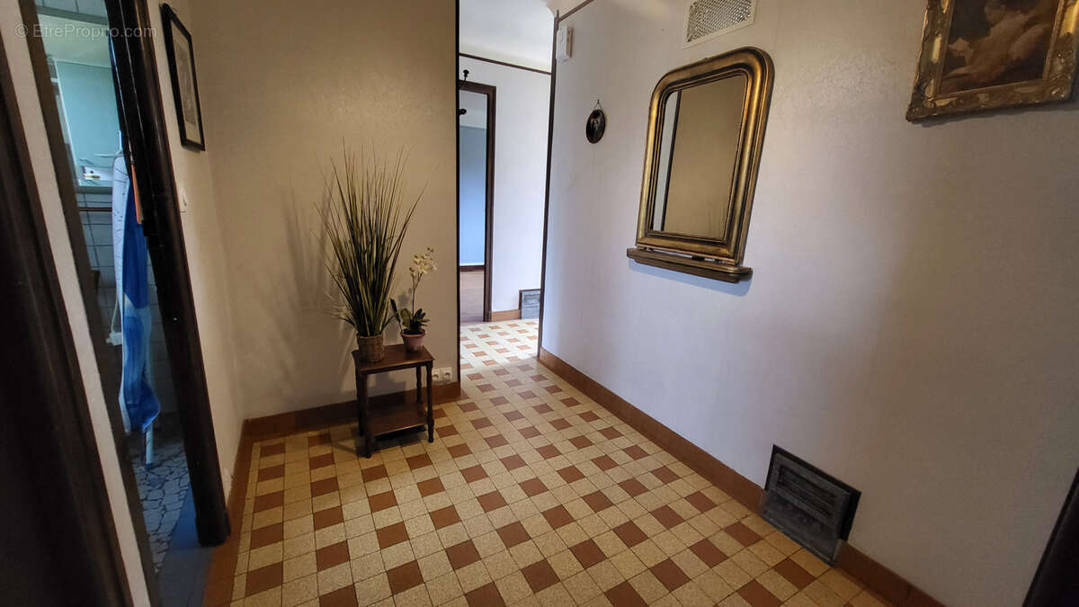 Maison à LA BONNEVILLE-SUR-ITON