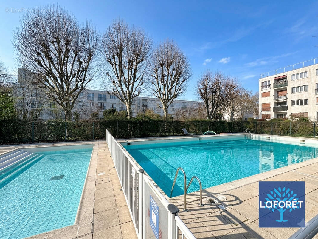 Appartement à CHILLY-MAZARIN