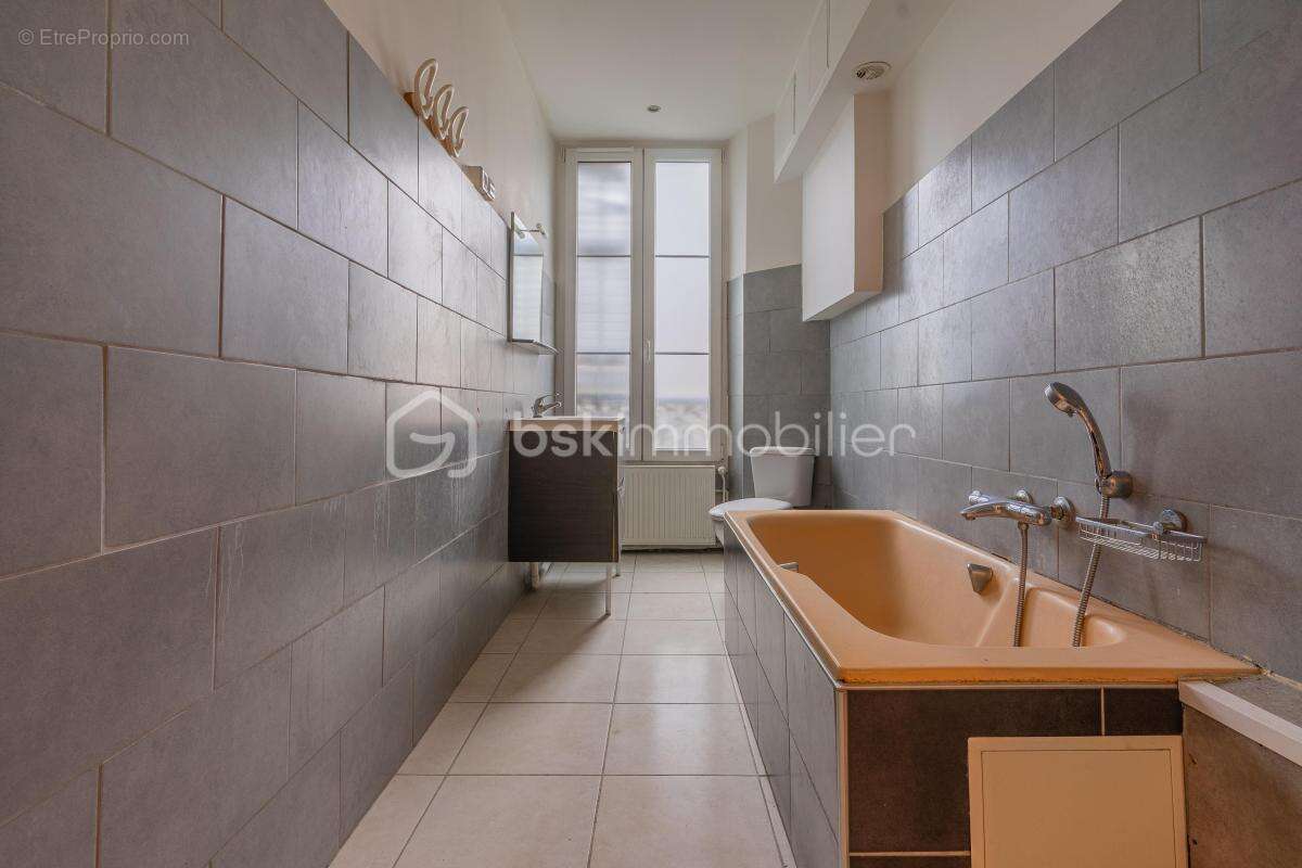 Appartement à AIX-LES-BAINS