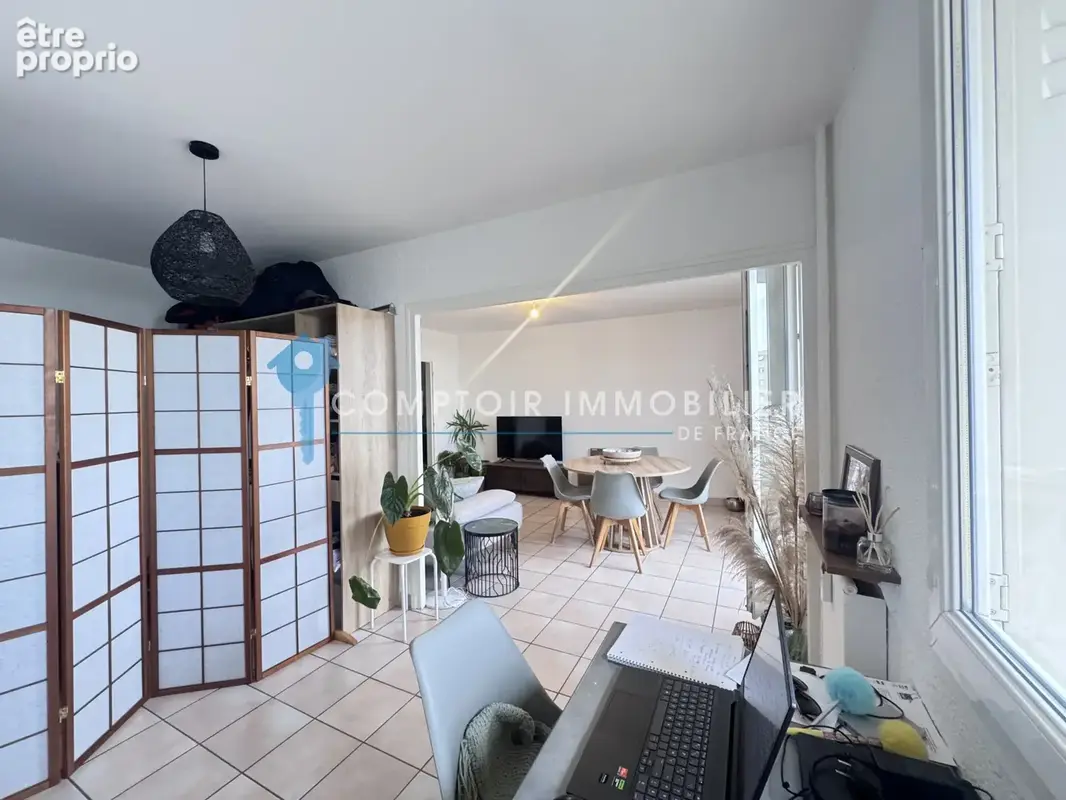 Appartement T5 avec balcon vue Vercors - À vendre à Romans-sur-Isère - Dpt Drôme (26) - photo 6
