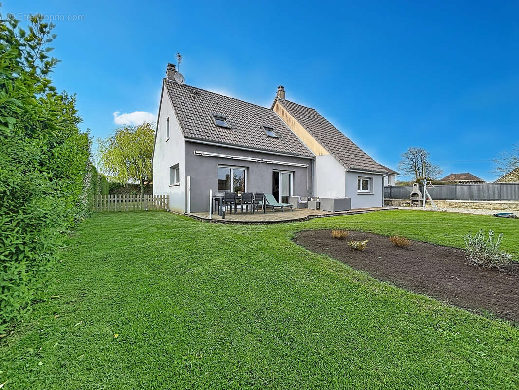 Maison à LA HAYE-DU-PUITS