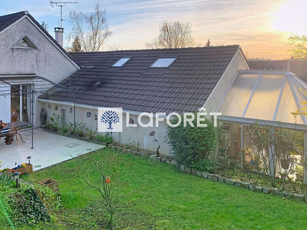 Maison à MAREIL-SUR-MAULDRE