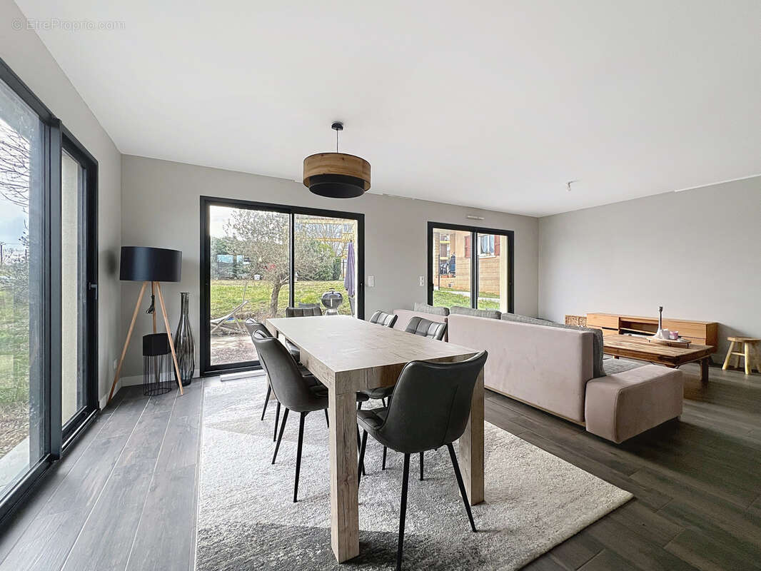 Maison à LE BOIS-D'OINGT