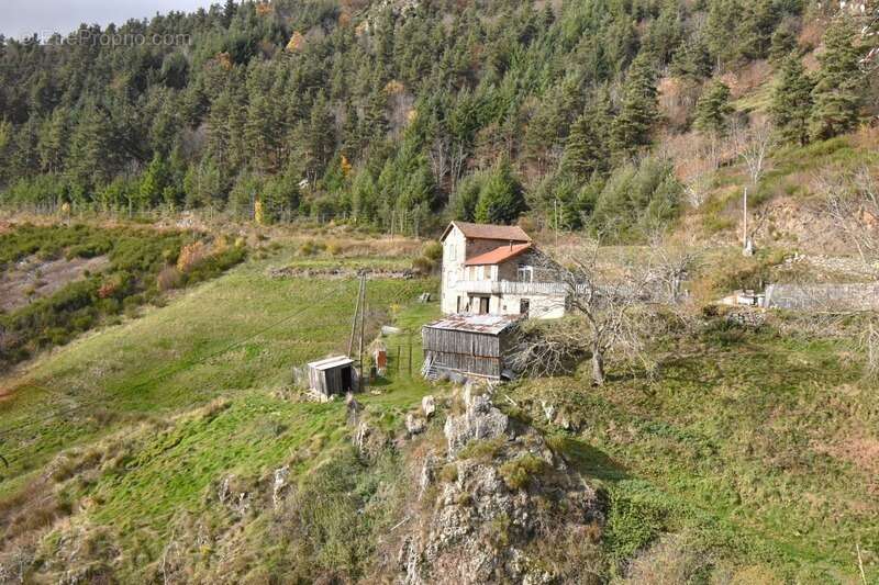 Maison à ROCHEPAULE