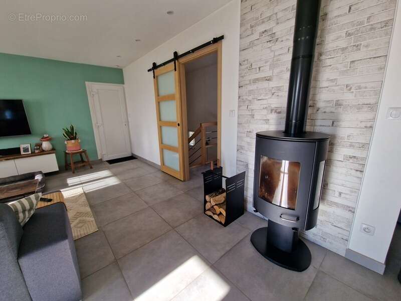 Maison à NEUFCHATEAU