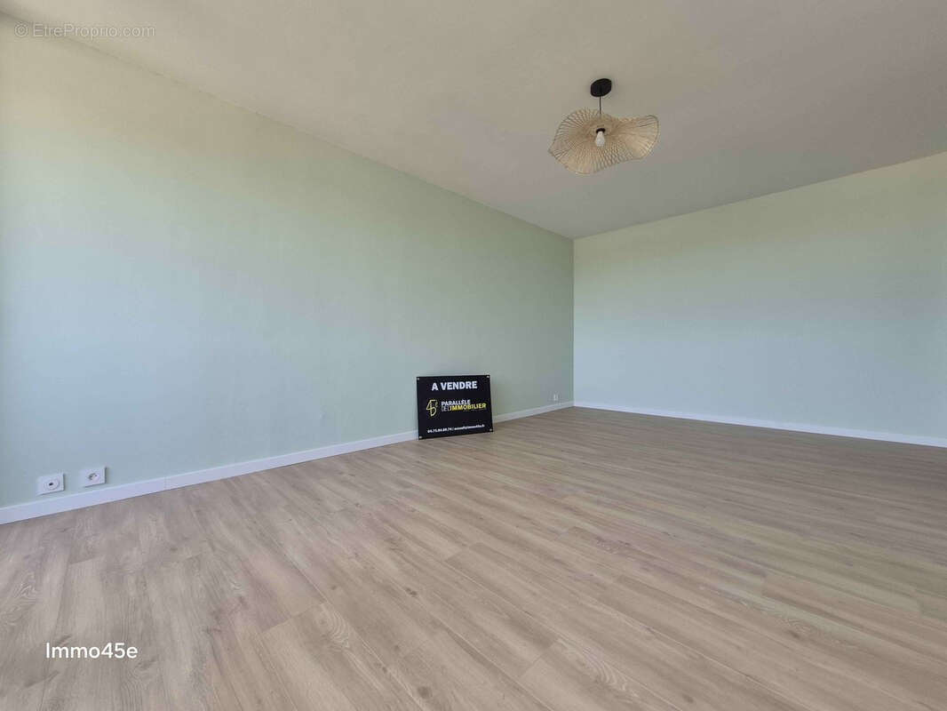 TOURNON SUR RHONE - Appartement T4 avec garage et cave - photo 3