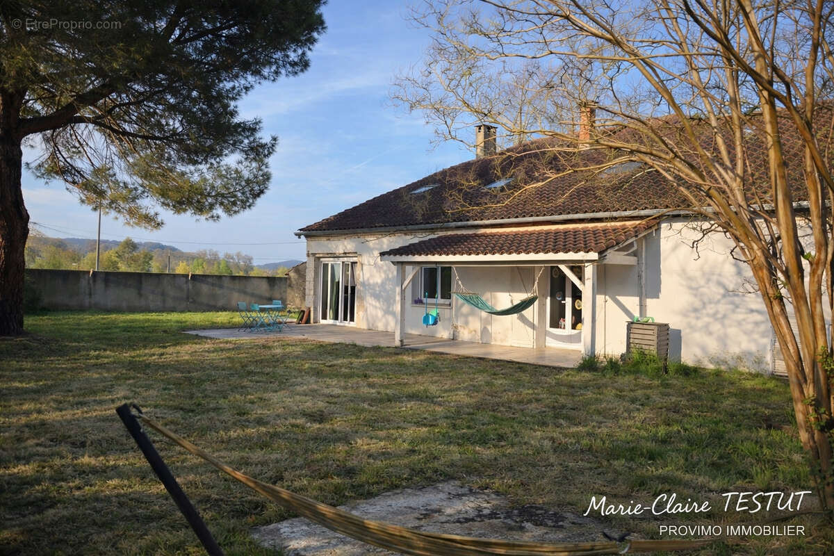 Maison à SAINTE-LIVRADE-SUR-LOT
