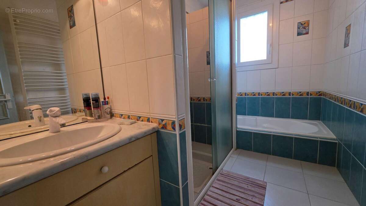 Maison à ARTIGUES-PRES-BORDEAUX